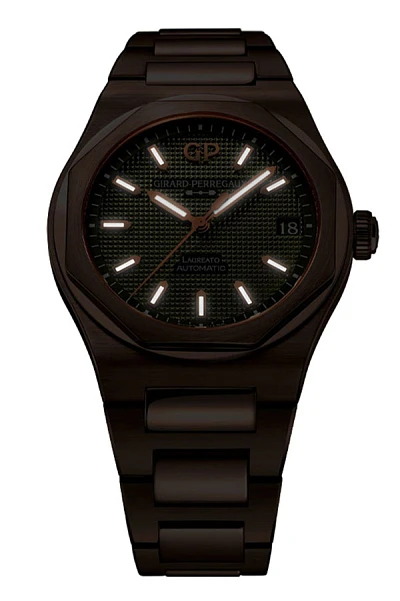 Girard-Perregaux Laureato 42mm 81010-52-3333-1CM