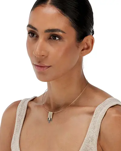 Zlatý Náhrdelník se Smaltem