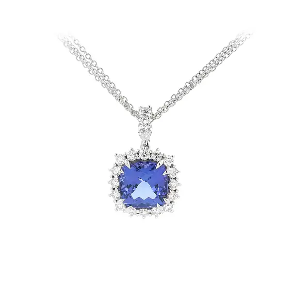 Náhrdelník s Tanzanitem v Halo Designu Obklopený Diamanty
