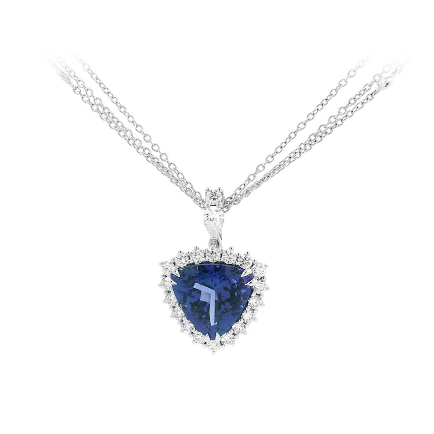 Luxury Necklace with Tanzanite and Sparkling Diamonds