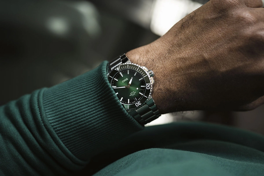 Oris Aquis Date Calibre 400 01 400 7769 4157-07 8 22 09PEB