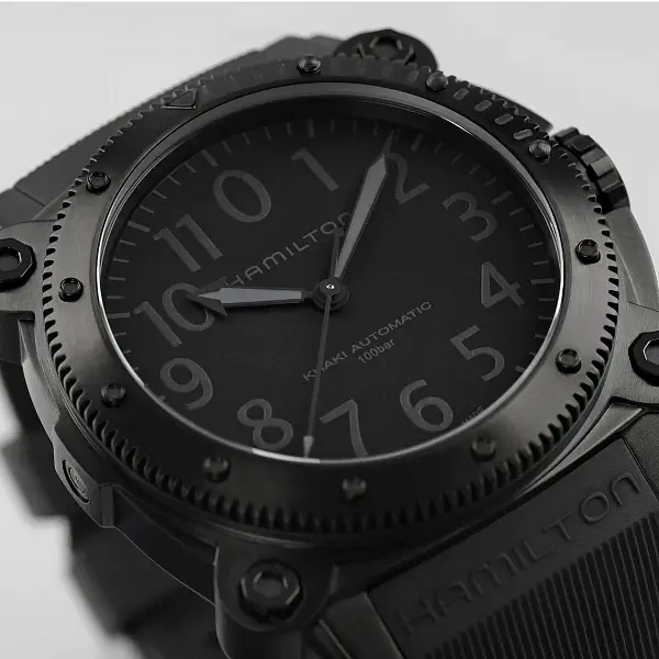 Hamilton Khaki Navz BeLOWZERO Auto Titanium H78505330