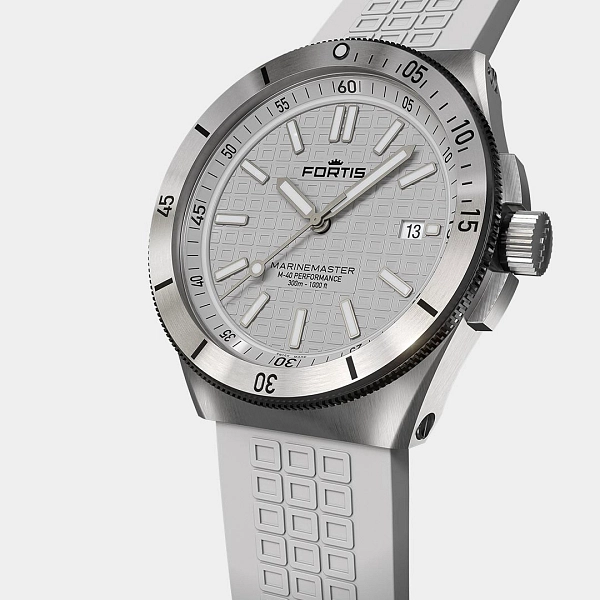 Fortis Marinemaster M-40 Snow White on Horizon Strap F8120009