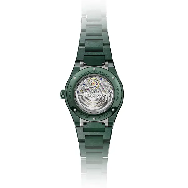 Girard-Perregaux Laureato 42mm Green Ceramic Aston Martin Edition