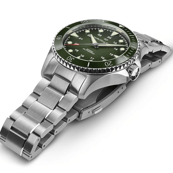 Hamilton Khaki Navy Scuba Car H82525160