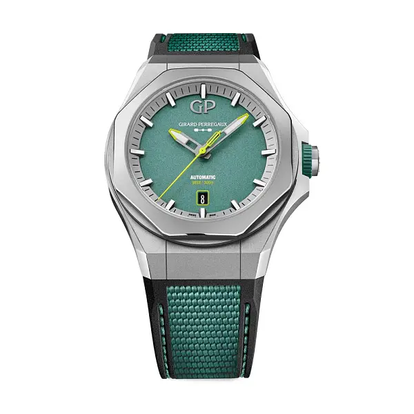 Girard-Perregaux Laureato Absolute Aston-Martin F1® Edition 81070-21-3405-1CX