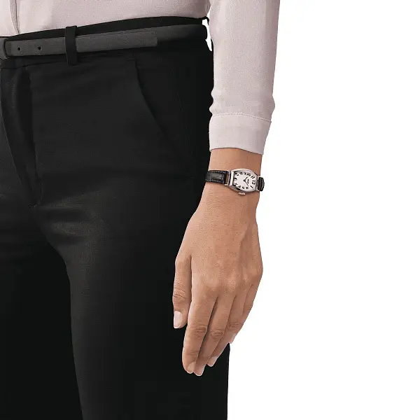 Tissot Heritage Porto Small Lady T128.109.16.032.00