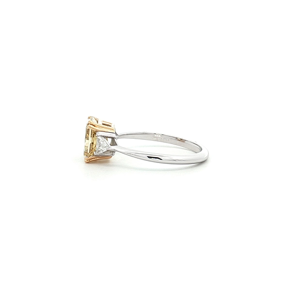 Prsten 18kt zlato – Fancy žlutý diamant