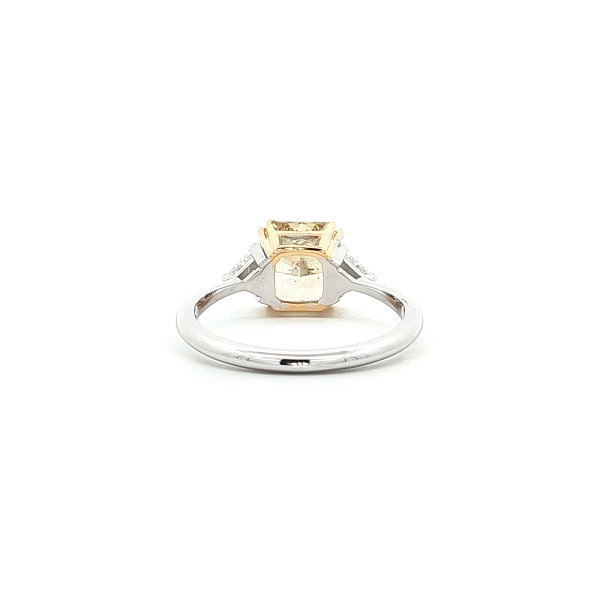 Prsten 18kt zlato – Fancy žlutý diamant