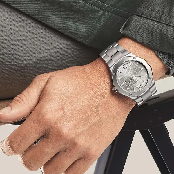 Baume & Mercier Riviera M0A10622