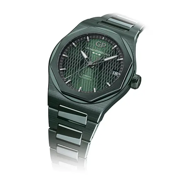 Girard-Perregaux Laureato 42mm Green Ceramic Aston Martin Edition 81010-32-3081-1CX
