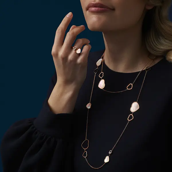 Zlatý Náhrdelník Chopard Happy Hearts 817482-5301