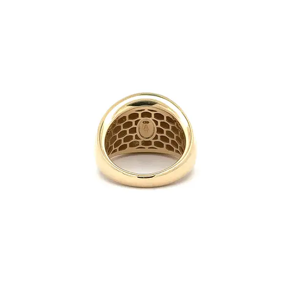 Gold ring – bold smooth design