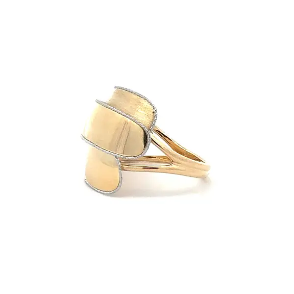 Gold ring – layered organic design
