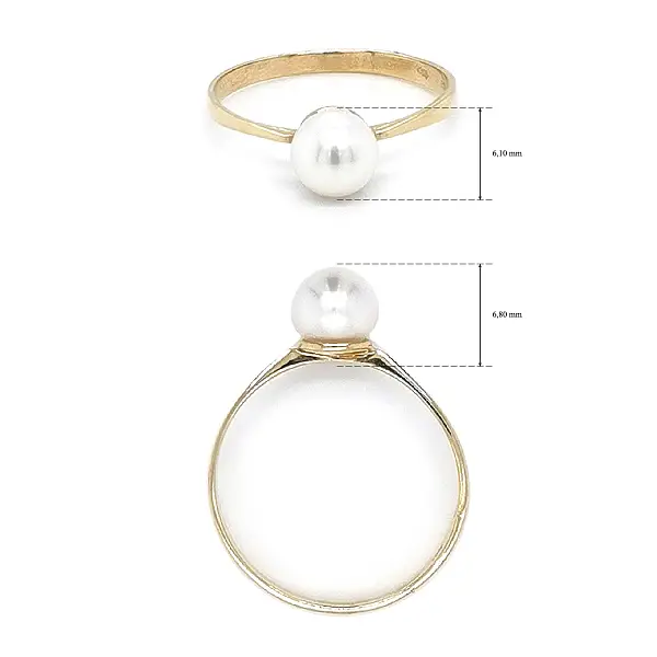 Gold Ring with White Pearl