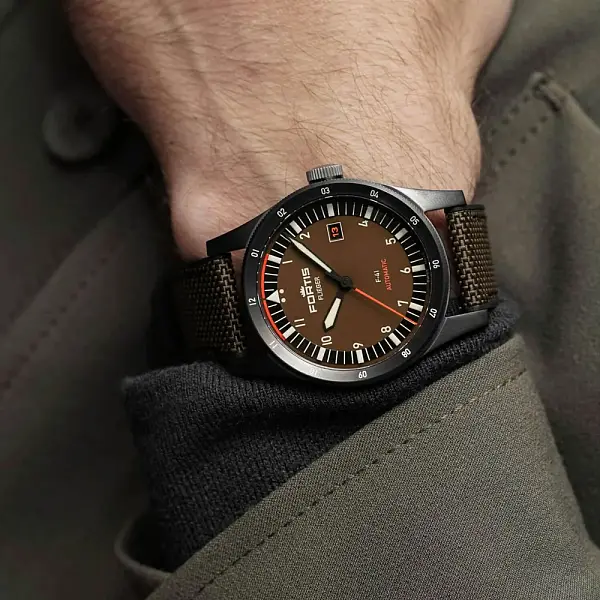 Fortis Flieger F-41 Werk 7 Tactical Green on Hybrid Strap F4220031