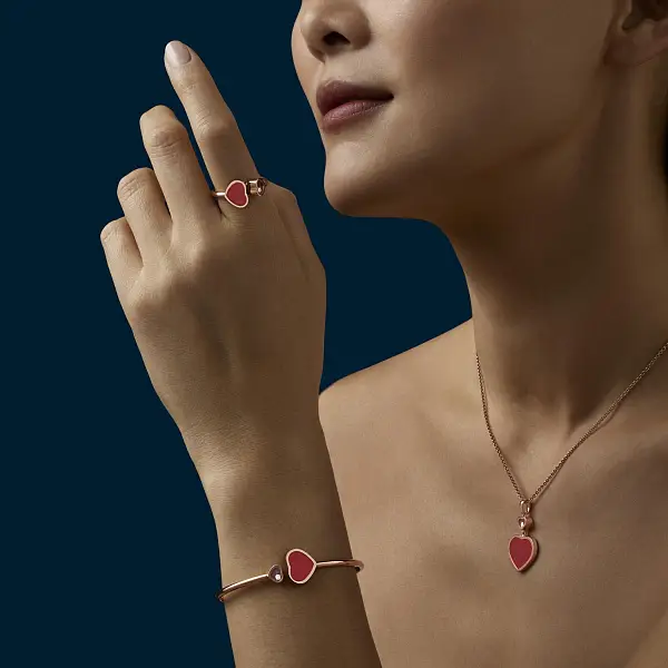 Zlatý náhrdelník Chopard Happy Hearts 797482-5820