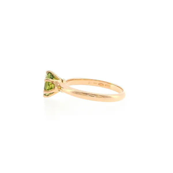 Prsten z 18kt růžového zlata s peridotem 1,35 ct
