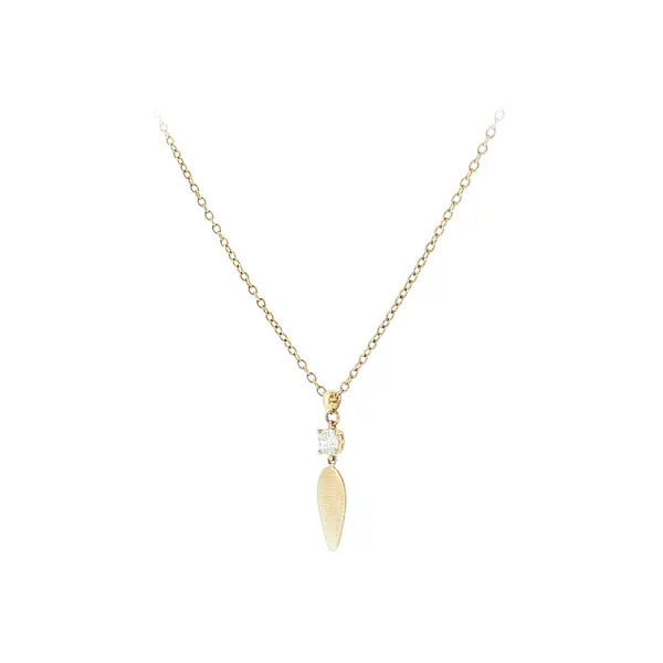 Luxury gold necklace with sparkling zircon