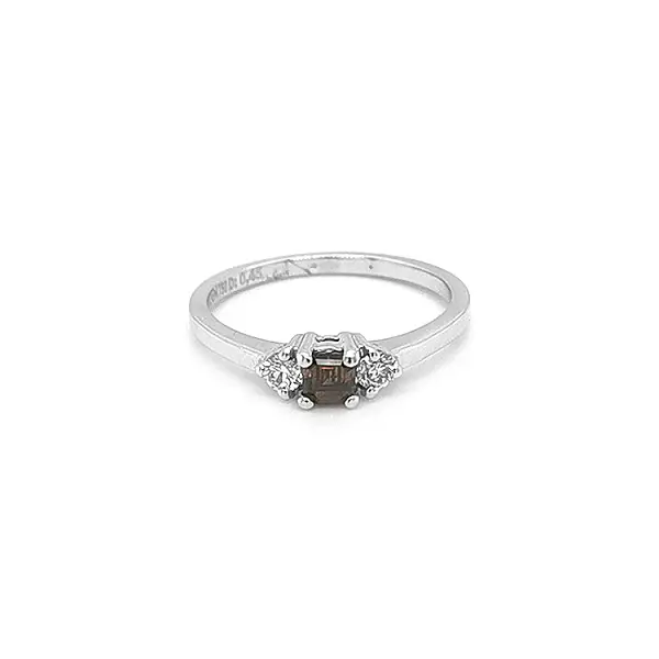 Zlatý Prsten s Hnědým a Bílými Diamanty