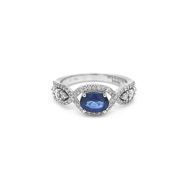 Gold Ring with Sapphire and Diamonds