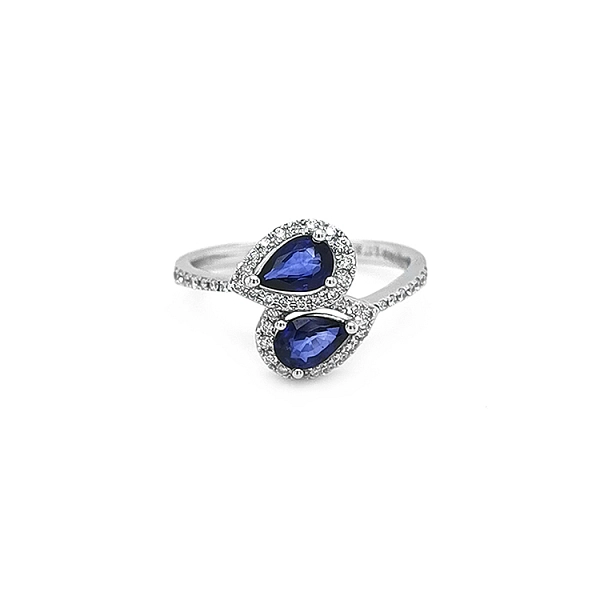 Gold Ring with Sapphire and Diamonds