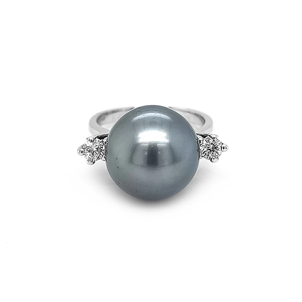 Gold Ring with Natural Pearl