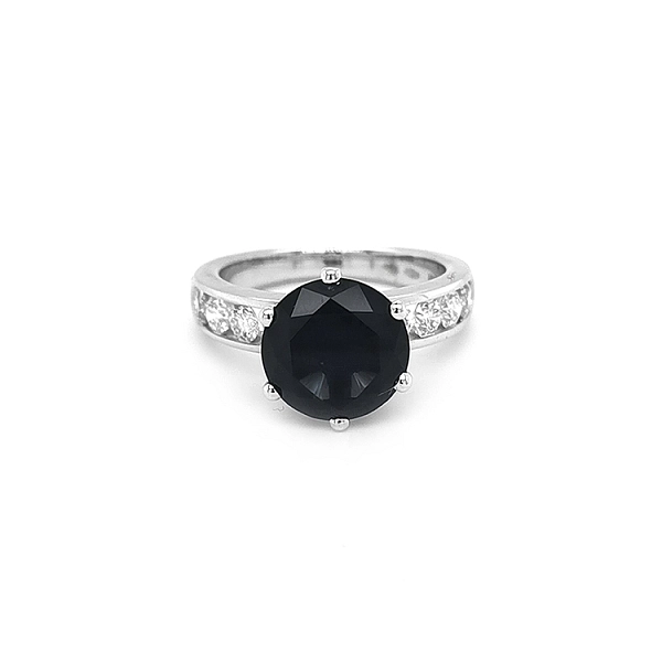 Gold Ring with Blue Spinel and Diamonds