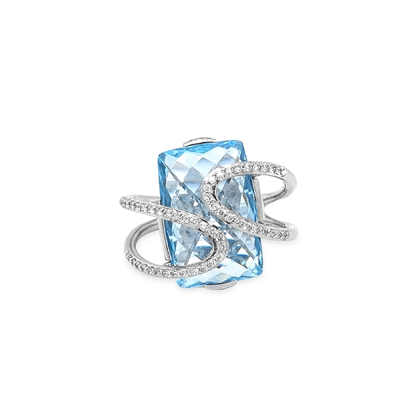 Gold Ring with Blue Topaz and Diamonds