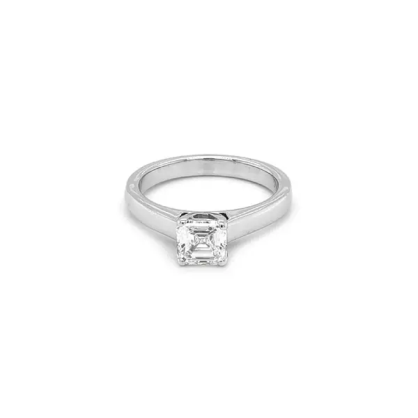 Zlatý zásnubní prsten s diamantem