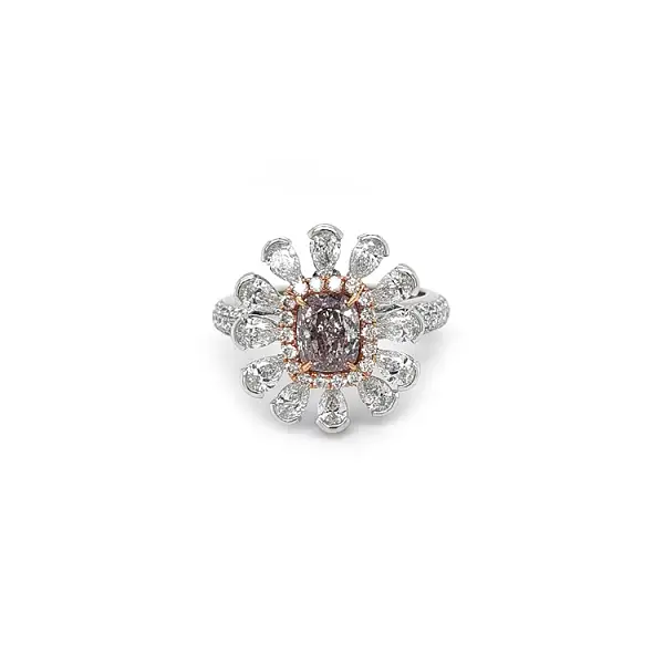 Zlatý Prsten s Fancy Růžovým Diamantem