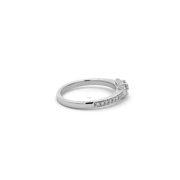 Gold Ring with Diamonds
