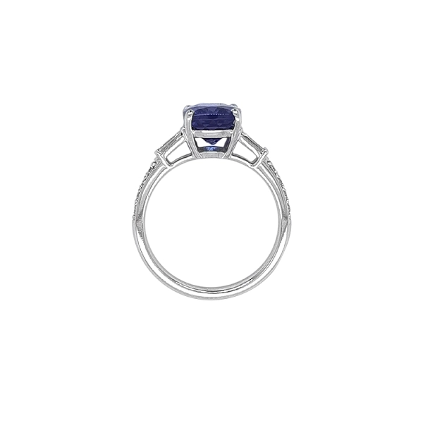 Zlatý Prsten s Tanzanitem a Diamanty