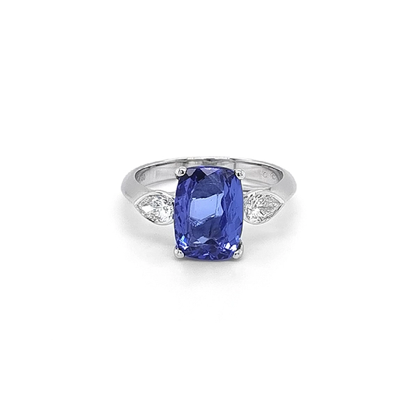 Zlatý Prsten s Tanzanitem a Diamanty