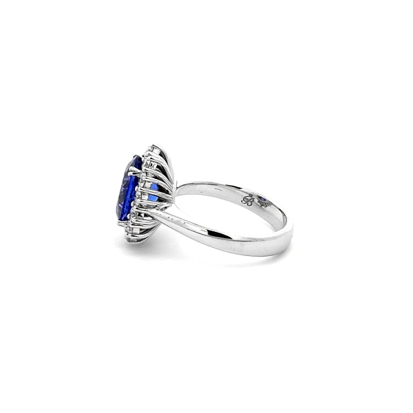 Zlatý Prsten s Tanzanitem a Diamanty