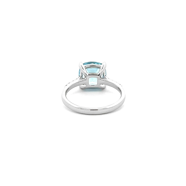 Zlatý Prsten Topaz a Diamanty
