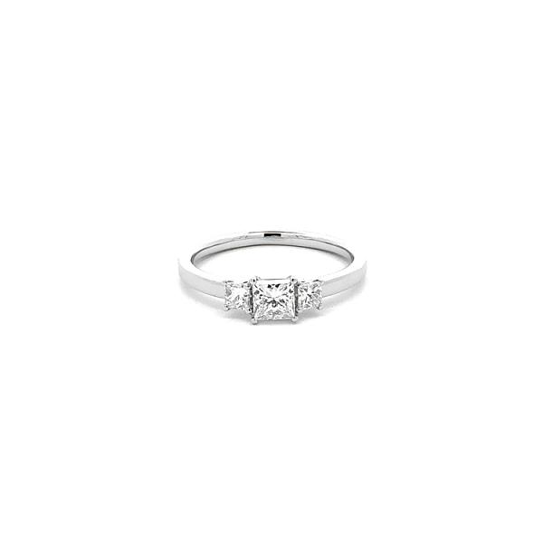 Zlatý Zásnubní Prsten s Diamanty
