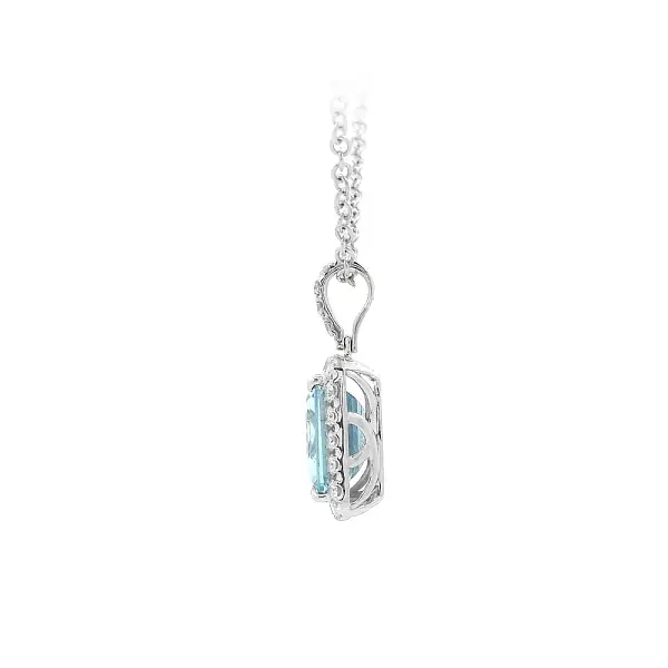 Exkluzivní Náhrdelník s Akvamarínem Obklopeným Diamanty
