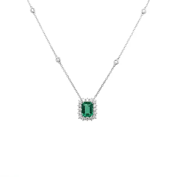 Zlatý Přívěsek se Smaragdem a Diamanty