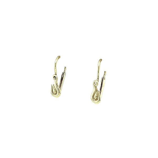Elegant Gold Earrings with Timeless Design