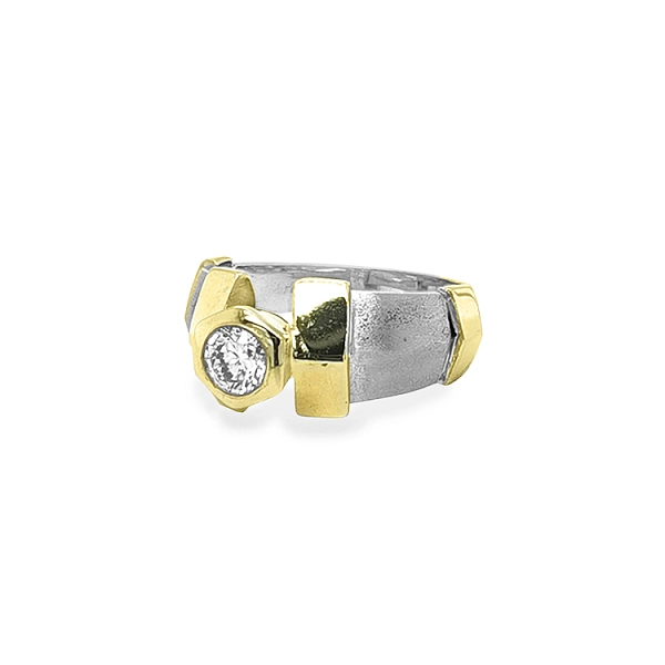 Gold Ring with Zircon