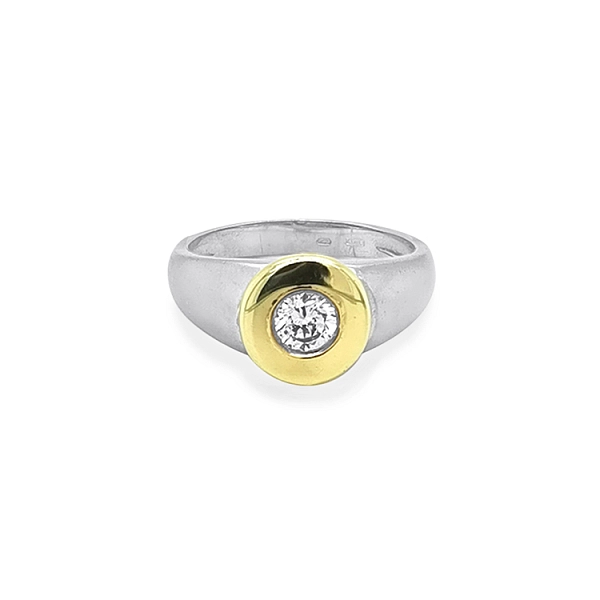 Gold Ring with Zircon