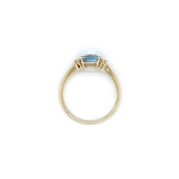 Gold Ring with Topaz