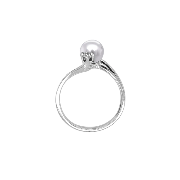 Gold Ring with Pearl