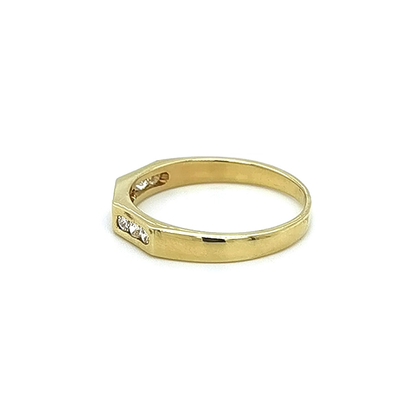 Gold Ring with Zircons