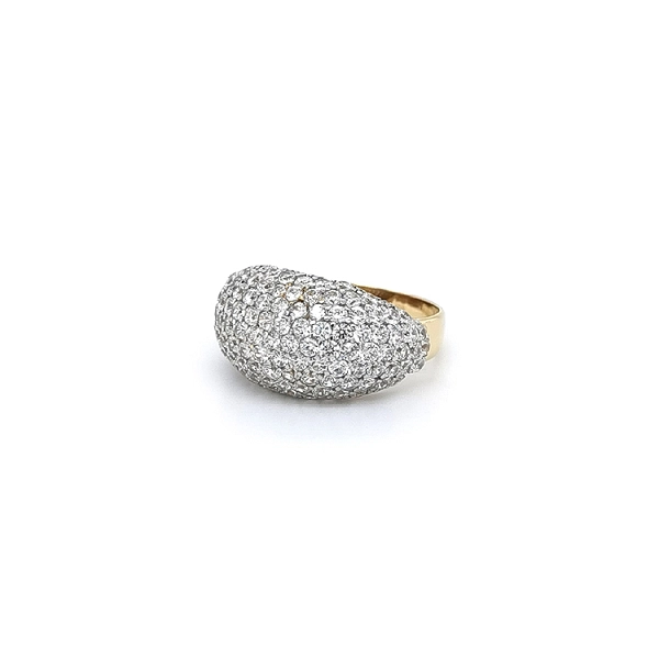 Gold Ring with Zircons