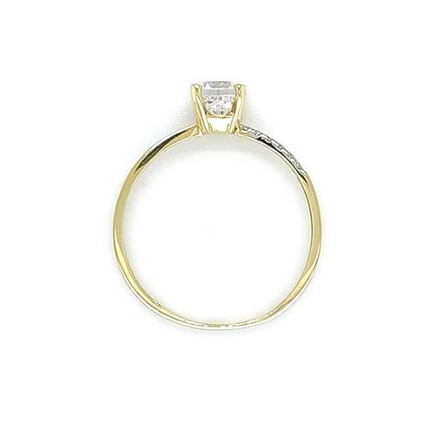Gold Engagement Ring with Zircones