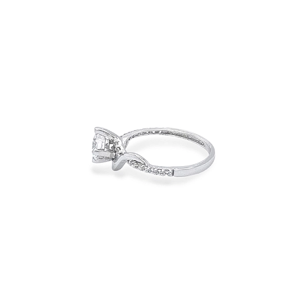 Gold Engagement Ring with Zircones