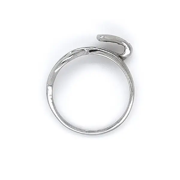 Prsten se Zirkony z Bílého Zlata