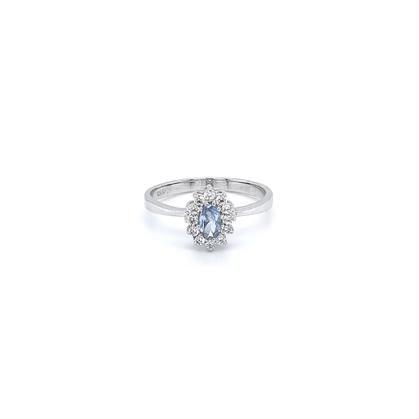 Ring with White Gold Topaz